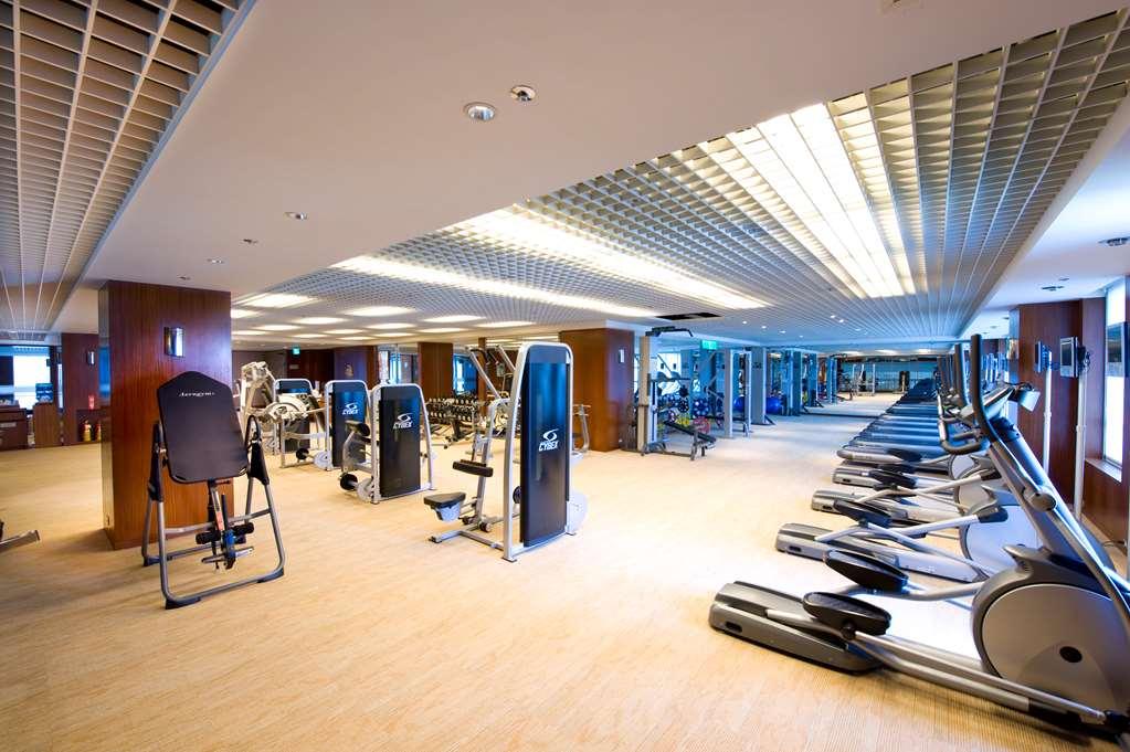Windsor Hotel Taichung Instalações foto The gym at the hotel