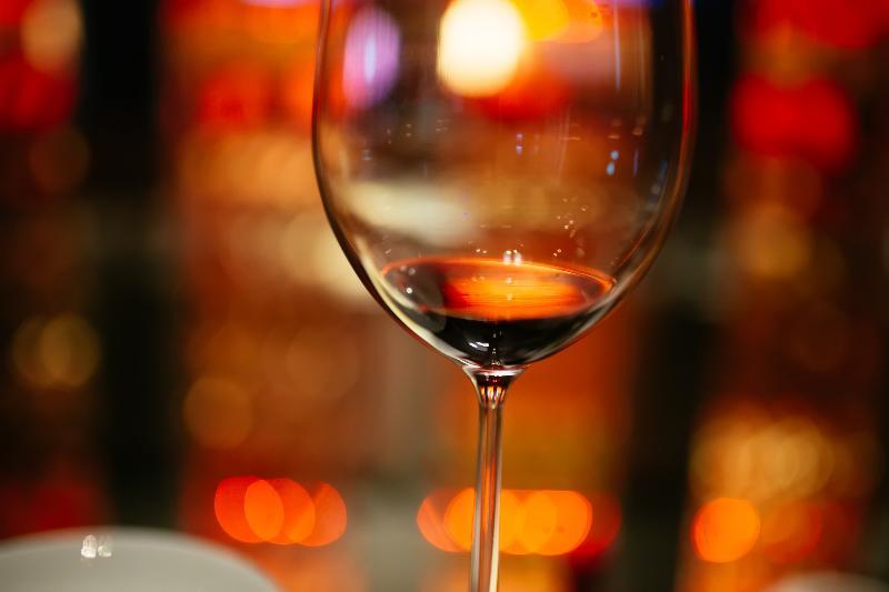 Windsor Hotel Taichung Exterior foto A wine glass
